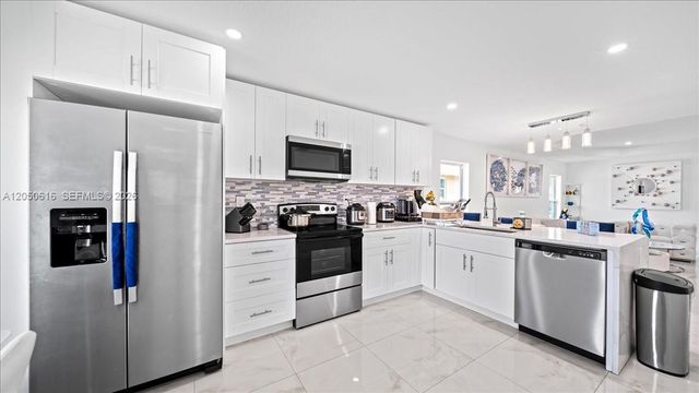 4317 Vicliff Rd, West Palm Beach, FL 33406