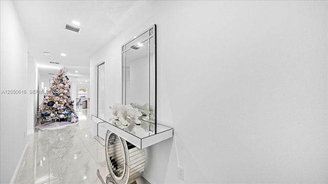 4317 Vicliff Rd, West Palm Beach, FL 33406