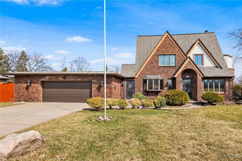 3031 Lewiston Road, Niagara Falls, NY 14305