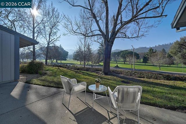 999 Terra California Dr 2, Walnut Creek, CA 94595