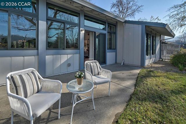 999 Terra California Dr 2, Walnut Creek, CA 94595