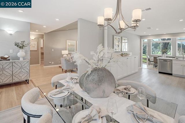 999 Terra California Dr 2, Walnut Creek, CA 94595