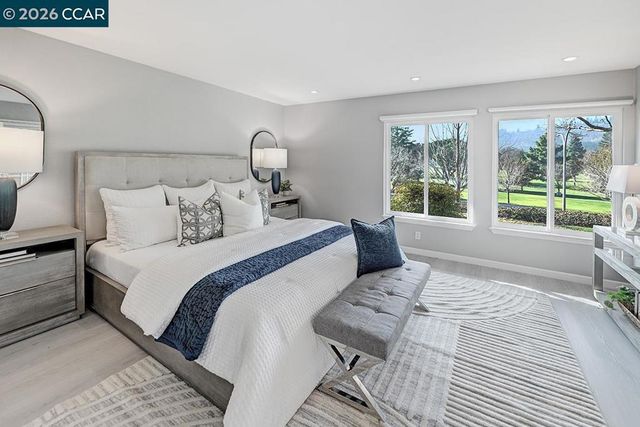 999 Terra California Dr 2, Walnut Creek, CA 94595