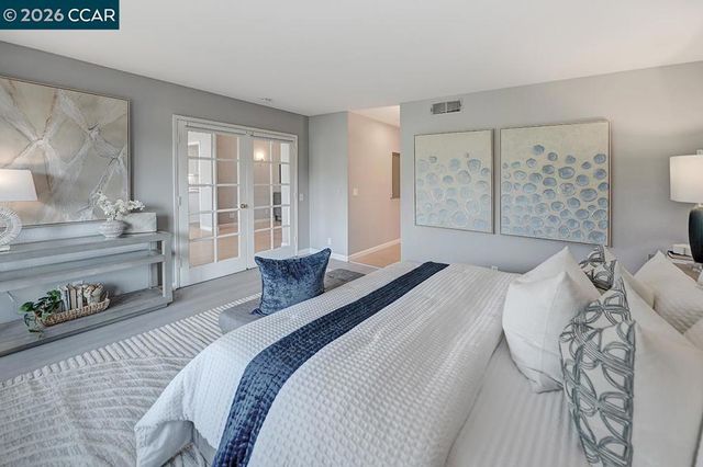 999 Terra California Dr 2, Walnut Creek, CA 94595