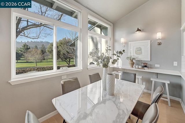 999 Terra California Dr 2, Walnut Creek, CA 94595