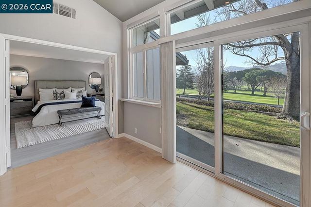 999 Terra California Dr 2, Walnut Creek, CA 94595