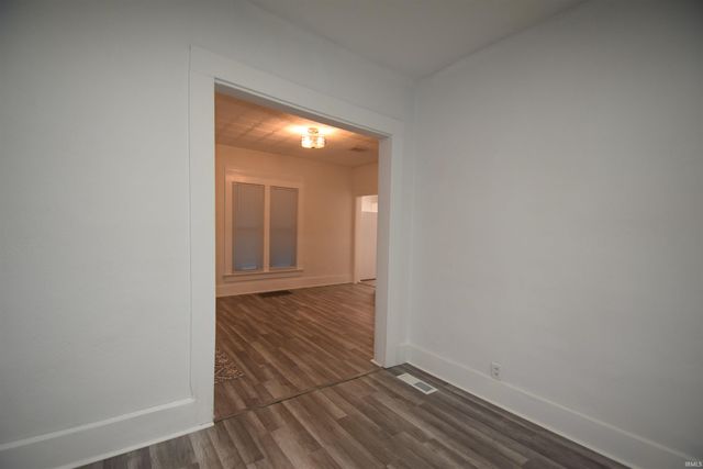 301 N LAKE ST, Syracuse, IN 46567