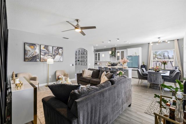 10917 DUNSCORE COTTAGE WAY, Wimauma, FL 33598