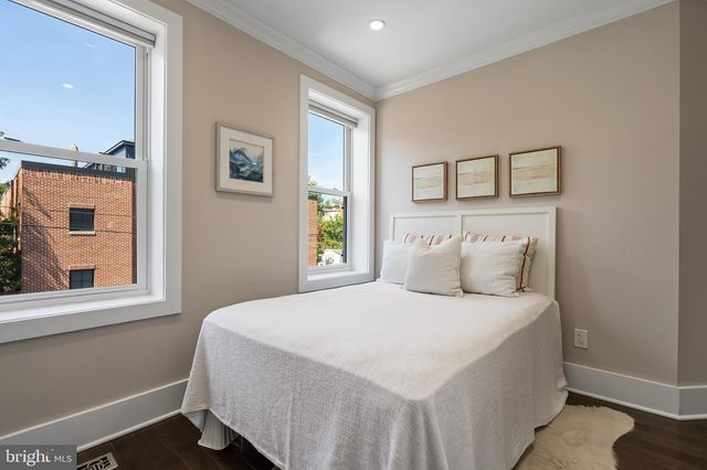 2214 FLAGLER PL NW, Washington, DC 20001
