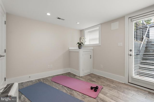 2214 FLAGLER PL NW, Washington, DC 20001