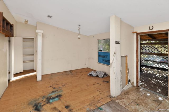 833 High Dr, Spring Branch, TX 78070