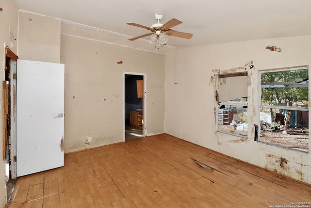 833 High Dr, Spring Branch, TX 78070