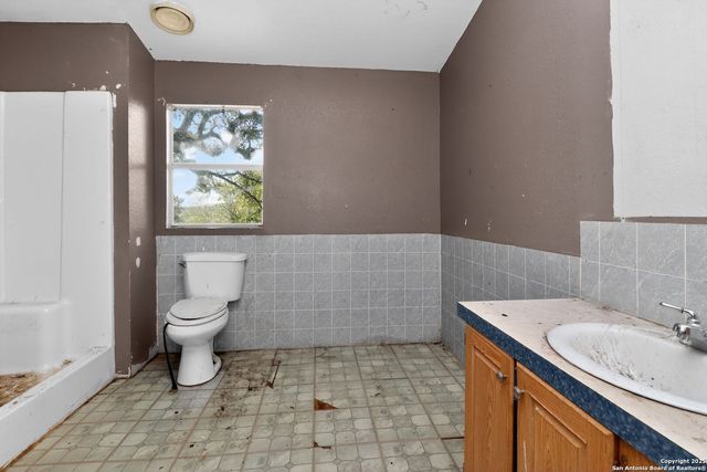 833 High Dr, Spring Branch, TX 78070