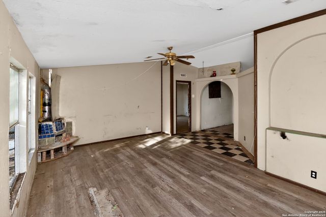 833 High Dr, Spring Branch, TX 78070