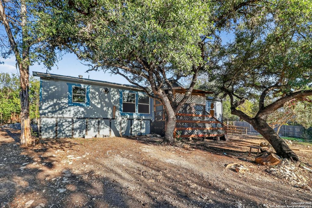 833 High Dr, Spring Branch, TX 78070