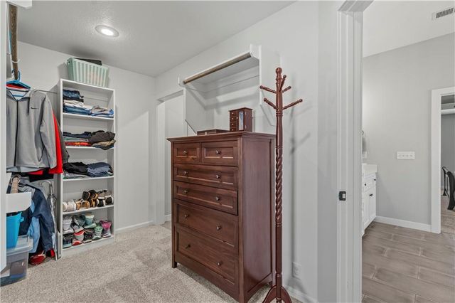 2111 NE 114TH Street, Kansas City, MO 64155