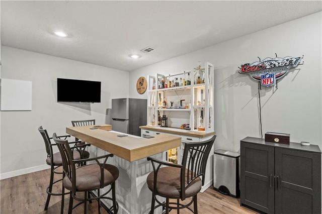 2111 NE 114TH Street, Kansas City, MO 64155