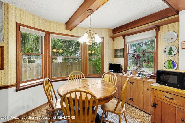 839 King Court, East Lansing, MI 48823