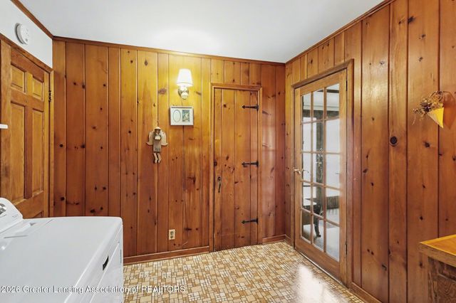 839 King Court, East Lansing, MI 48823