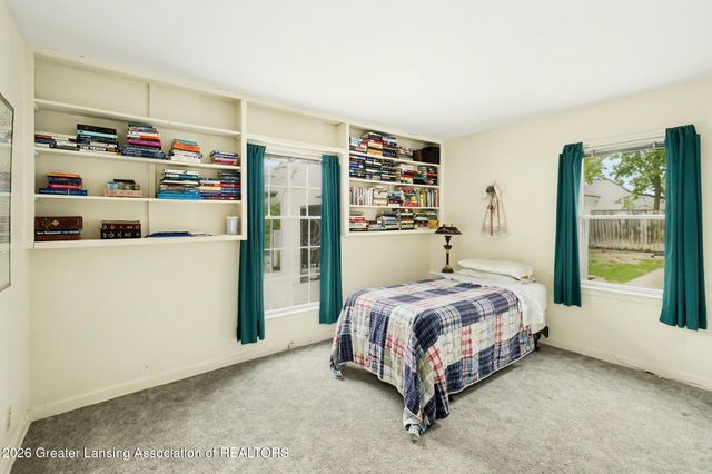 839 King Court, East Lansing, MI 48823