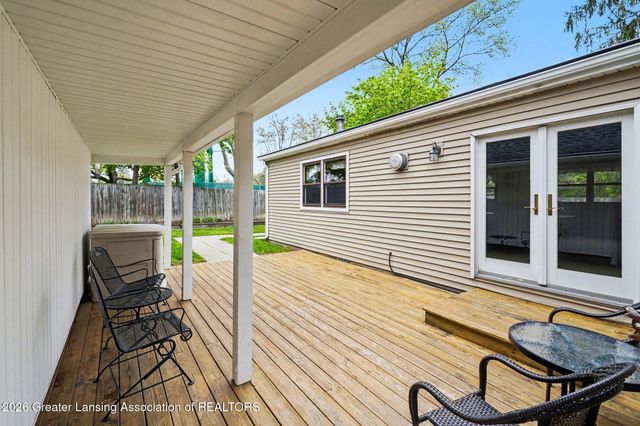 839 King Court, East Lansing, MI 48823