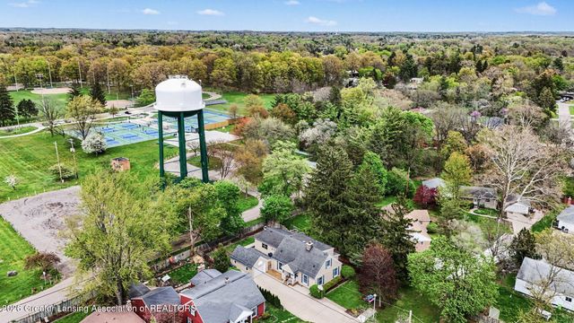839 King Court, East Lansing, MI 48823