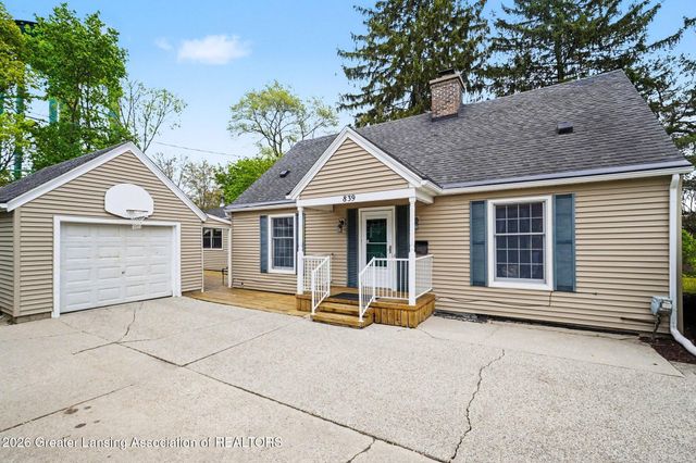 839 King Court, East Lansing, MI 48823