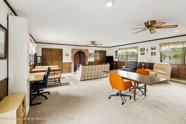 839 King Court, East Lansing, MI 48823