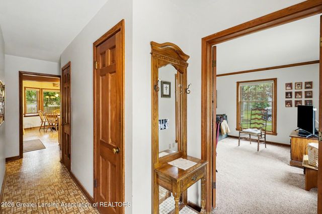 839 King Court, East Lansing, MI 48823