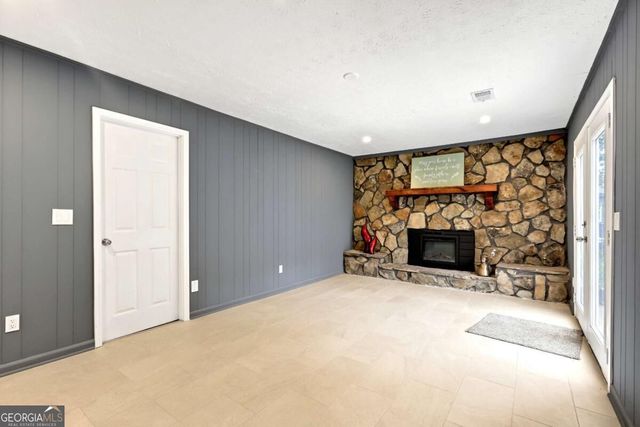 3447 Trickum Road, Woodstock, GA 30188