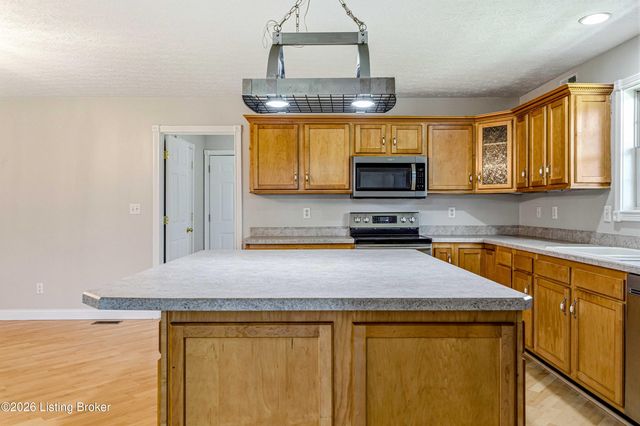 144 The Landings, Taylorsville, KY 40071