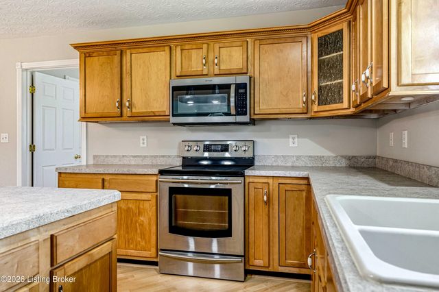 144 The Landings, Taylorsville, KY 40071