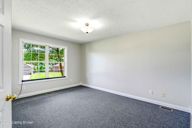 144 The Landings, Taylorsville, KY 40071