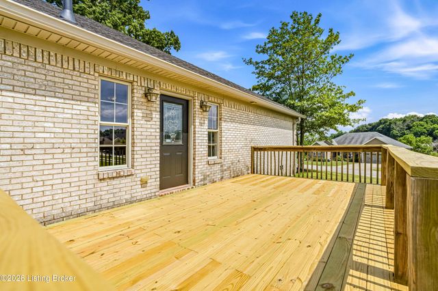 144 The Landings, Taylorsville, KY 40071