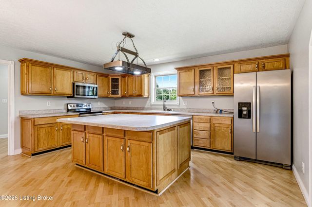 144 The Landings, Taylorsville, KY 40071