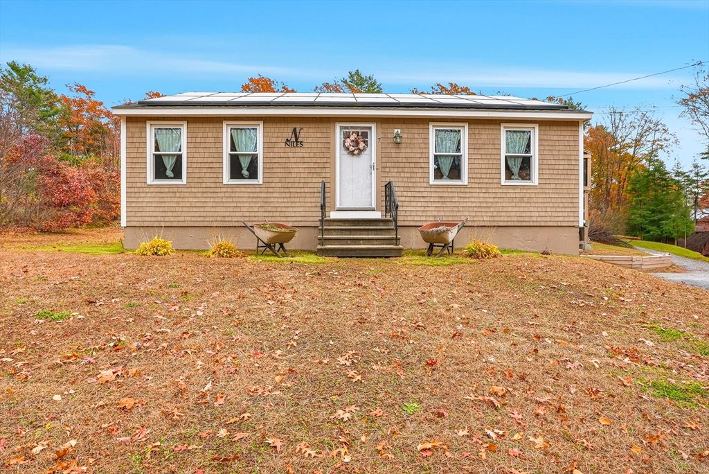 7 Dudley Road, Oxford, MA 01540