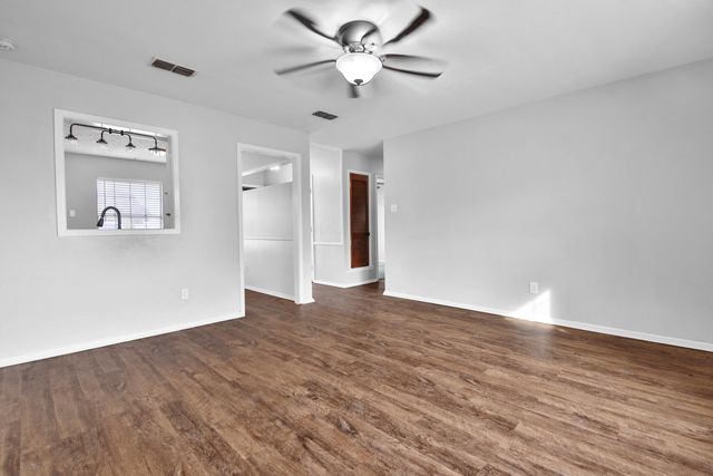 6011 13th Street, Lubbock, TX 79416