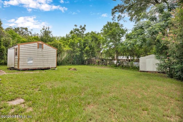 1310 CLEVELAND Avenue, Palatka, FL 32177