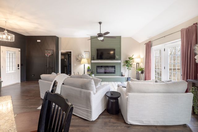 7560 S Swift Rd, Goodlettsville, TN 37072