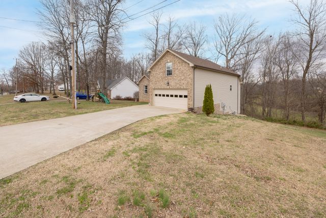 7560 S Swift Rd, Goodlettsville, TN 37072