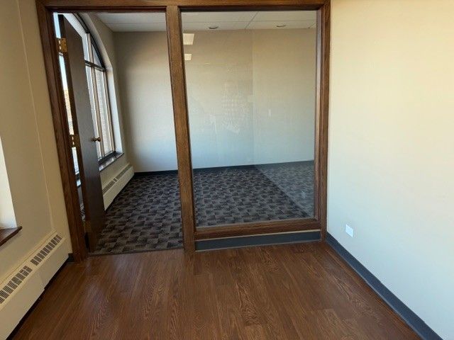 18 W Burlington Avenue, La Grange, IL 60525