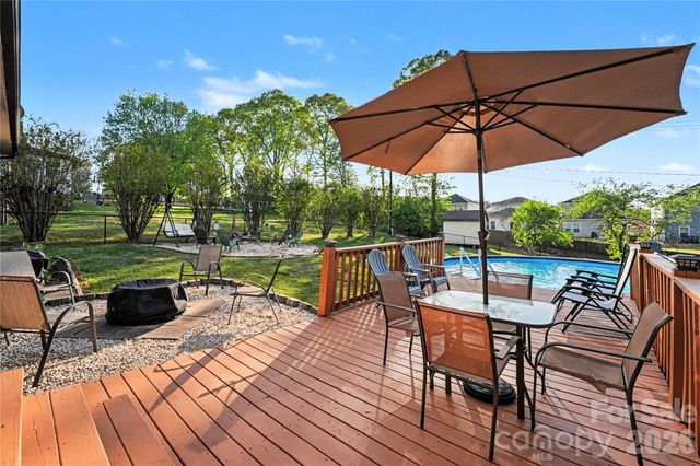 1451 31st Street Place NE, Conover, NC 28613