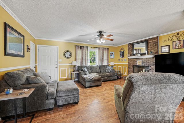 1451 31st Street Place NE, Conover, NC 28613