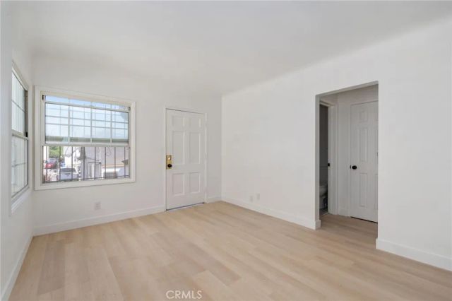 240 E 84 TH, Los Angeles, CA 90003