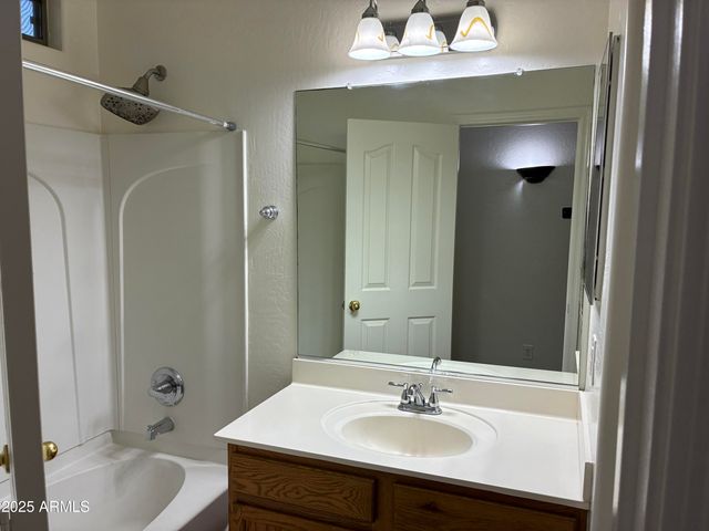 24775 W DOVE Trail, Buckeye, AZ 85326