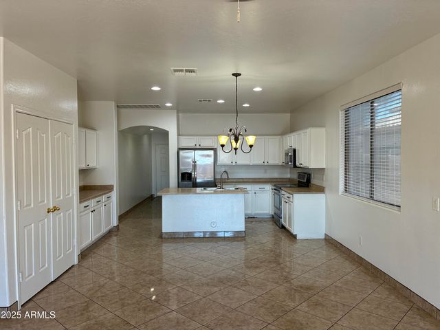 24775 W DOVE Trail, Buckeye, AZ 85326