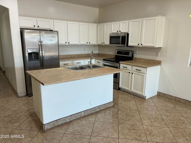 24775 W DOVE Trail, Buckeye, AZ 85326