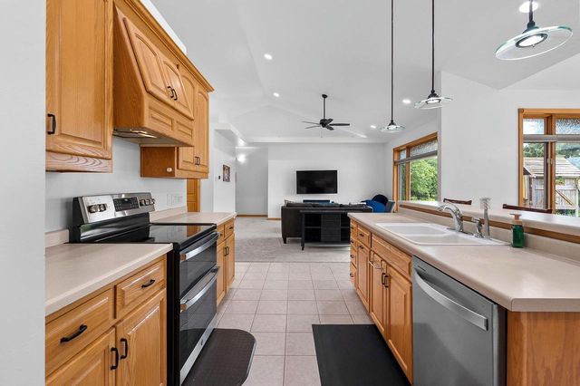 2981 DURHAM ROAD, Green Bay, WI 54311