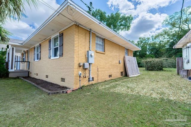3521 Briar Cliff Dr, Pensacola, FL 32505