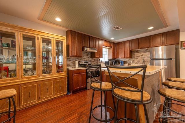 3521 Briar Cliff Dr, Pensacola, FL 32505